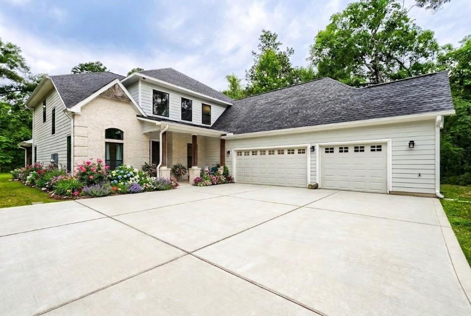 11715 Creek View LN