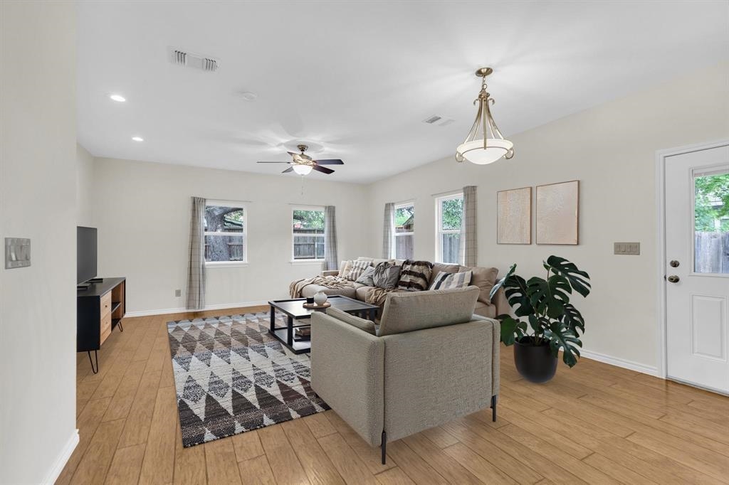 607 5th Street