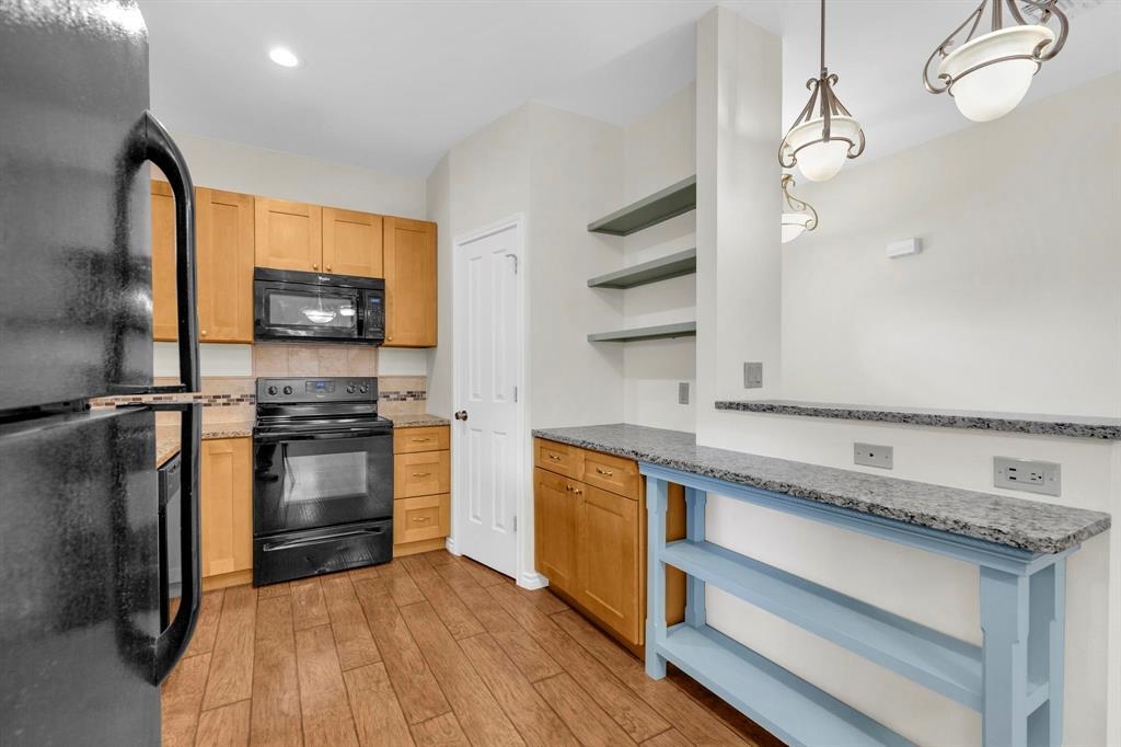 607 5th Street