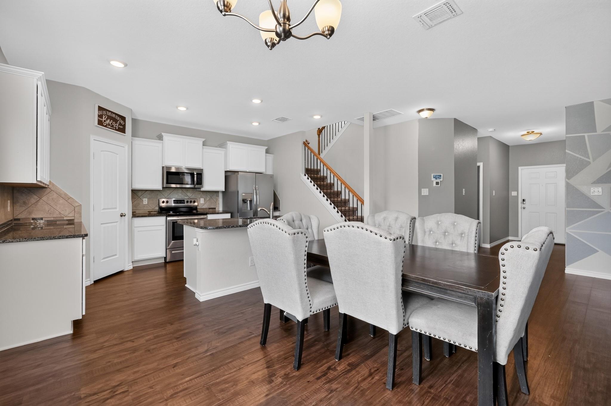 5102 Primavera LN