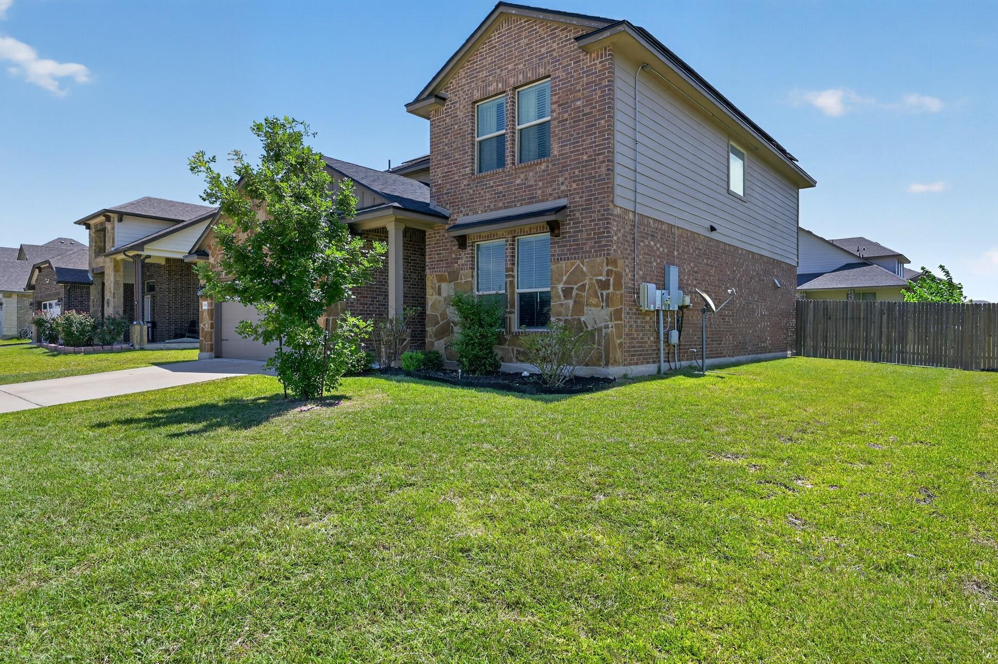 5102 Primavera LN
