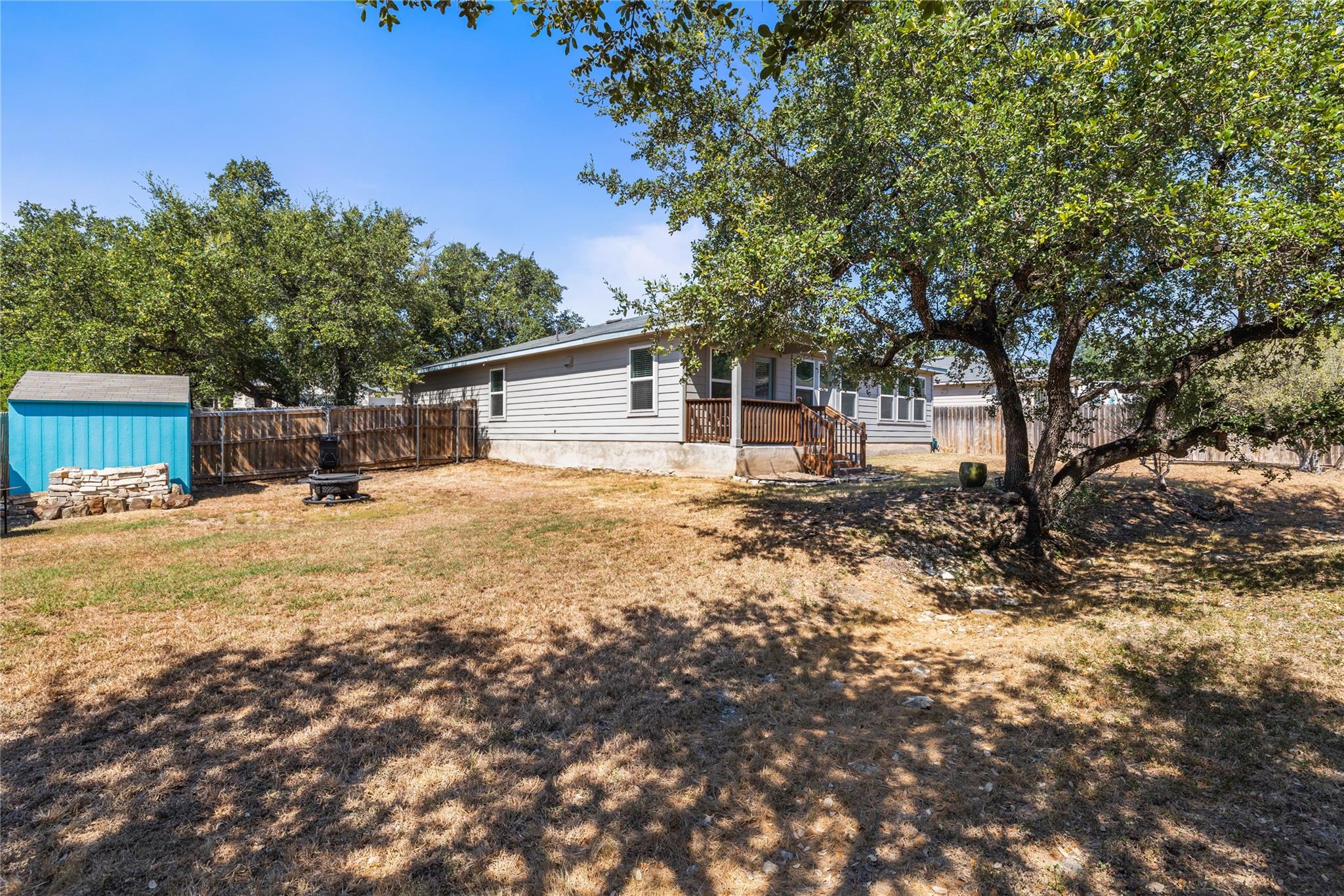 21204 Santa Rosa Avenue