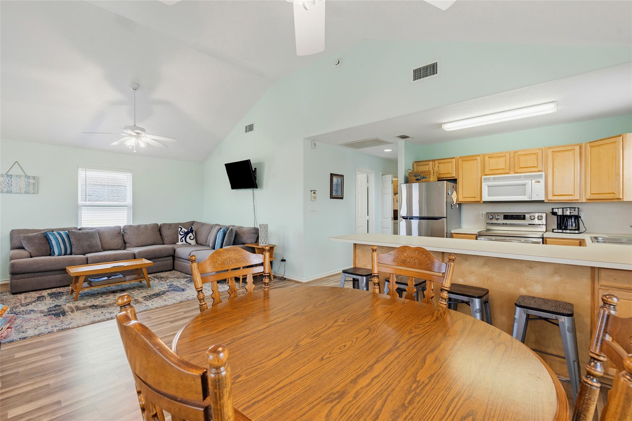 4122 Kent Drive