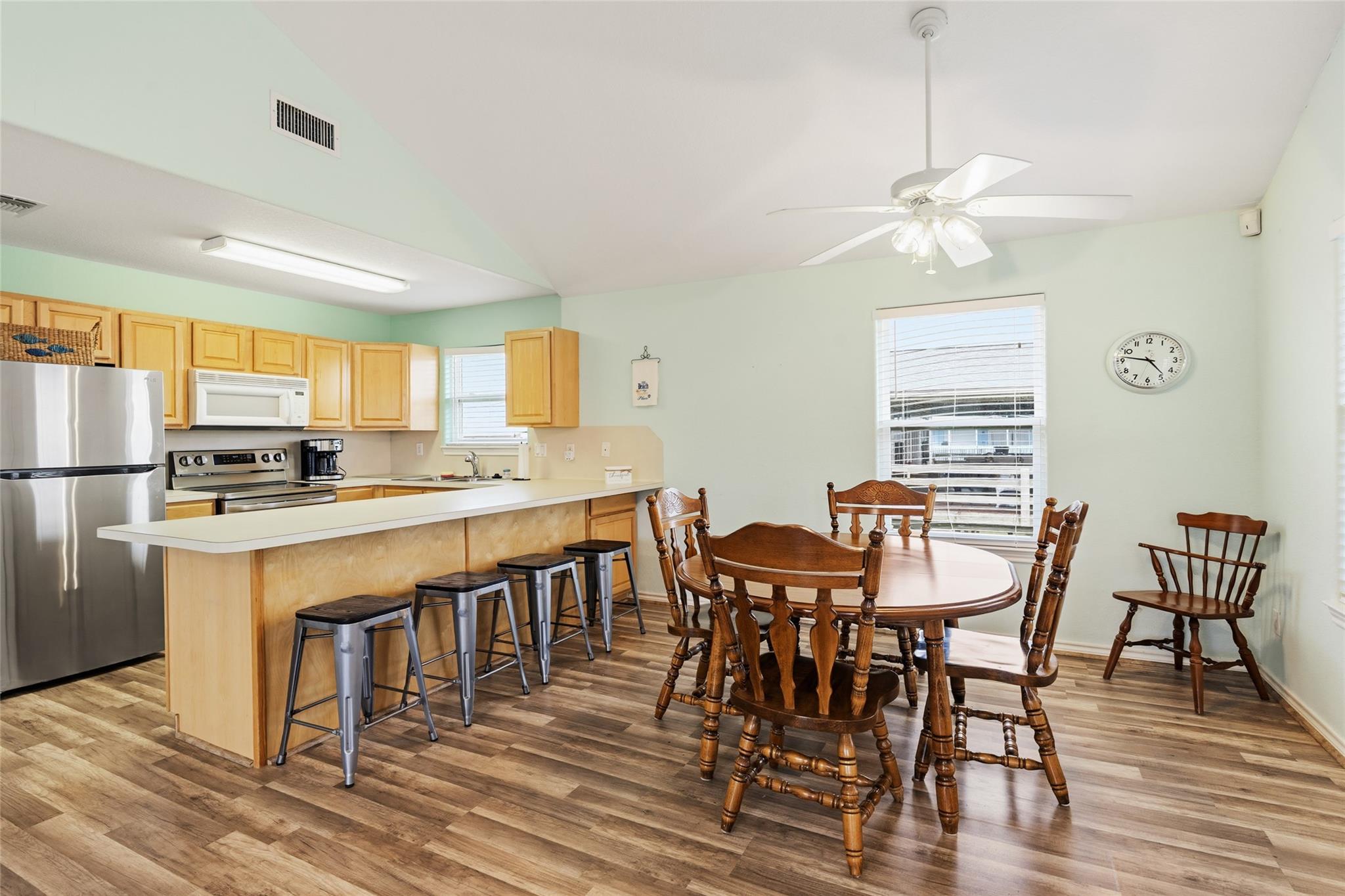 4122 Kent Drive