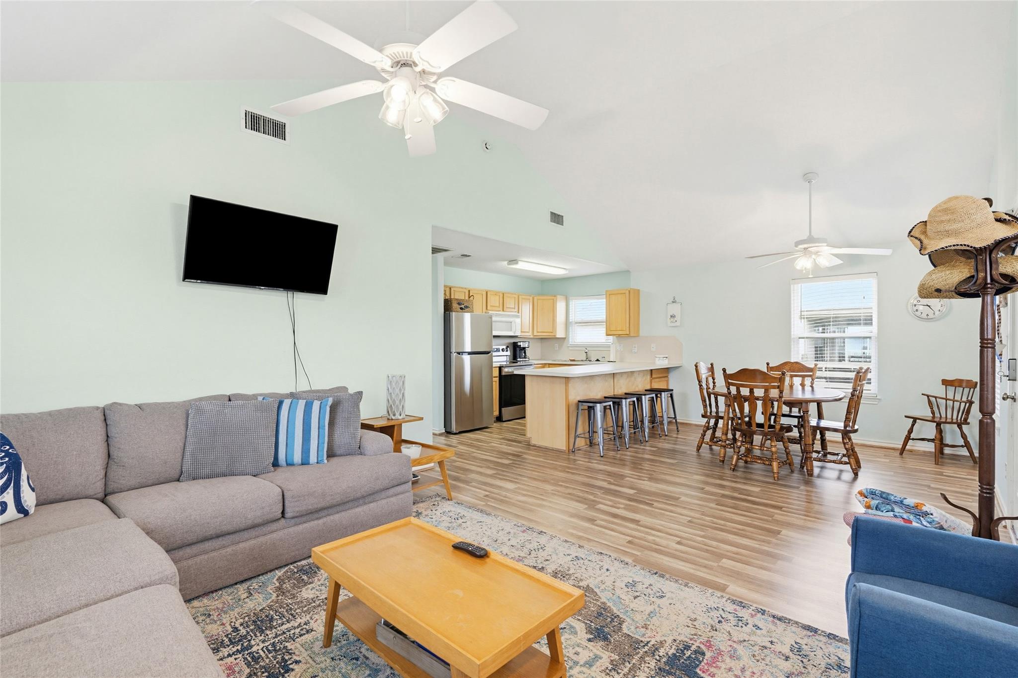 4122 Kent Drive