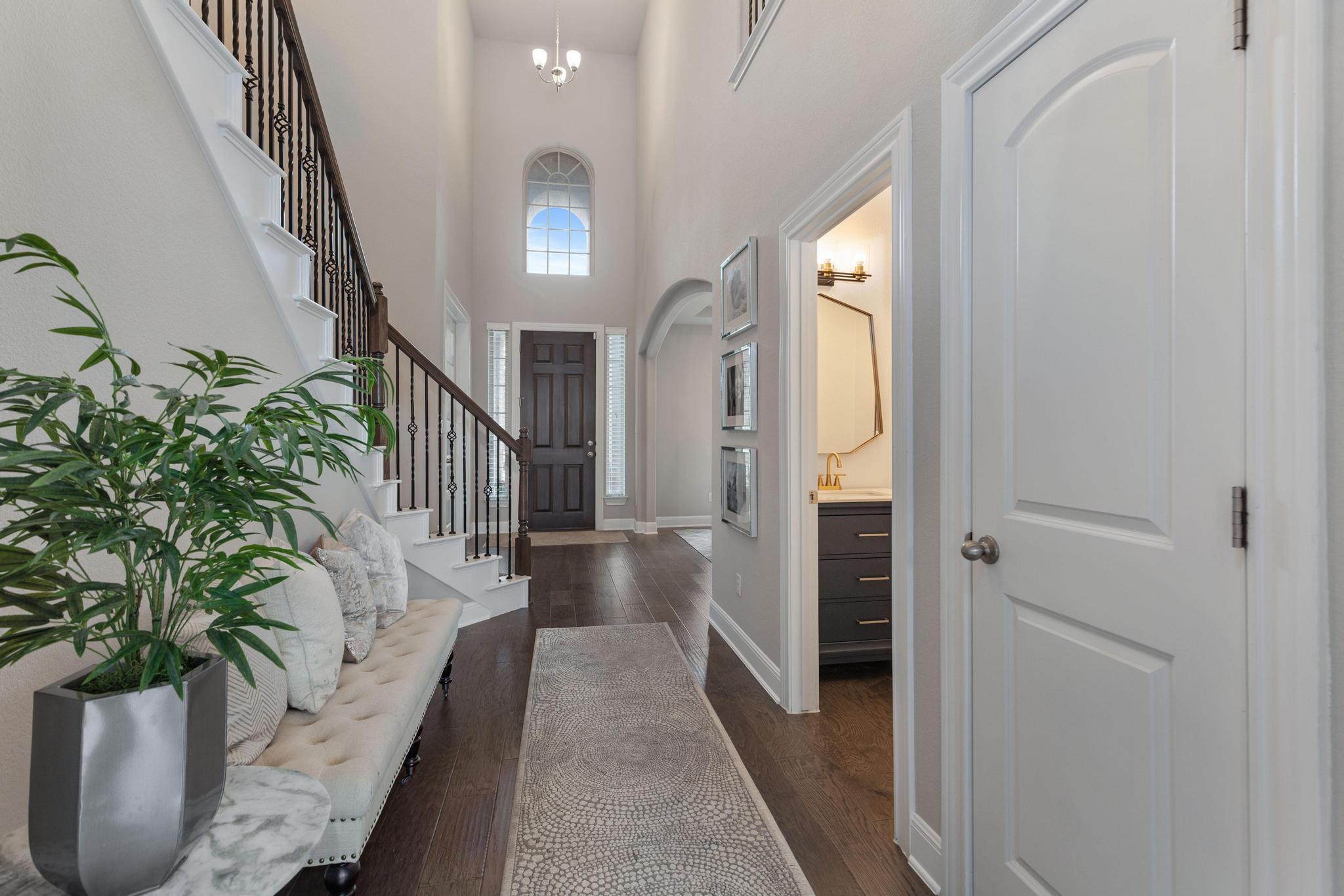 3028 Silvergrass CV