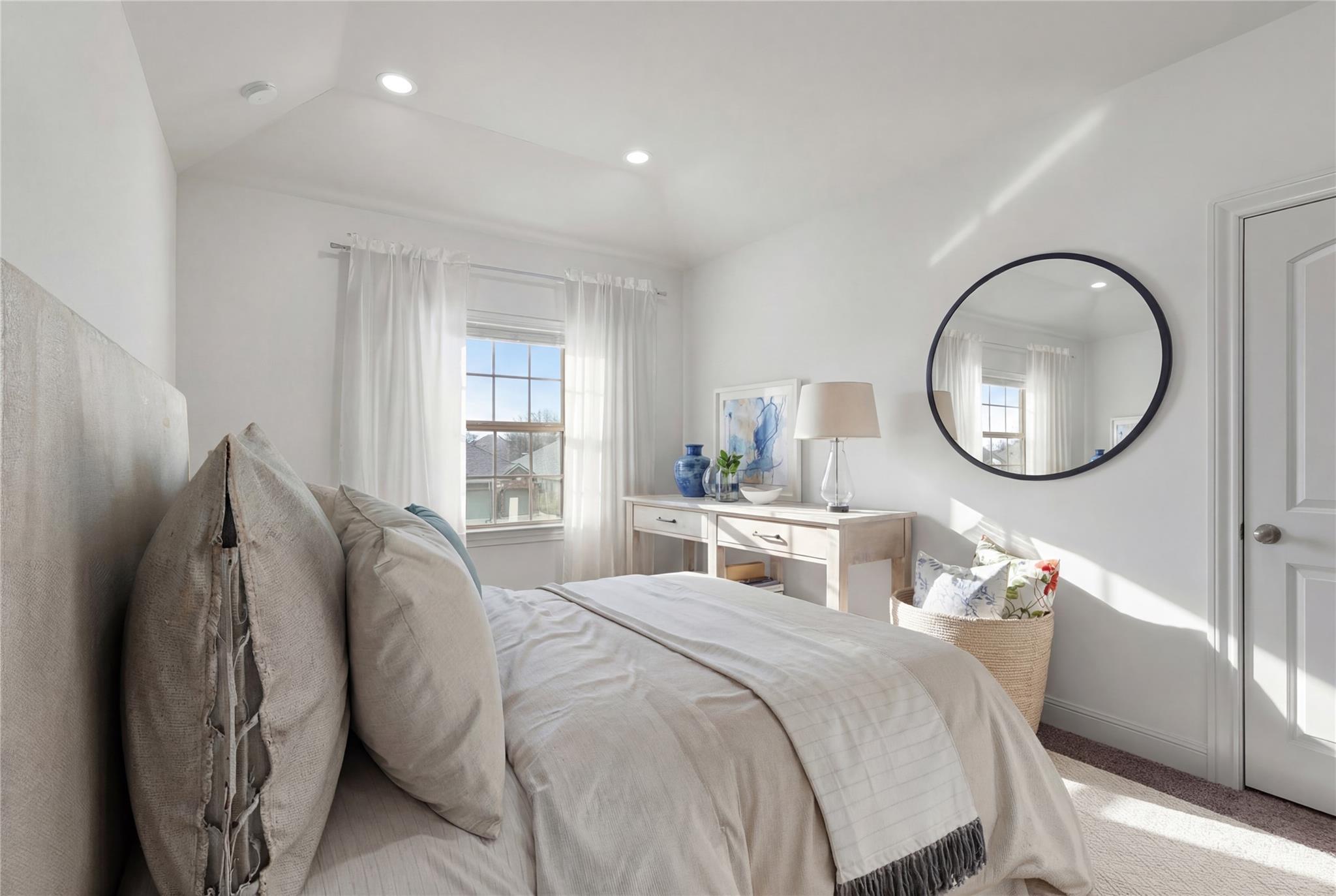 3028 Silvergrass CV