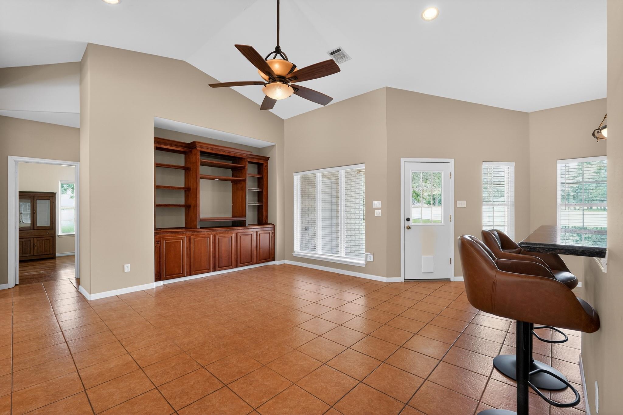 410 Pinehurst DR