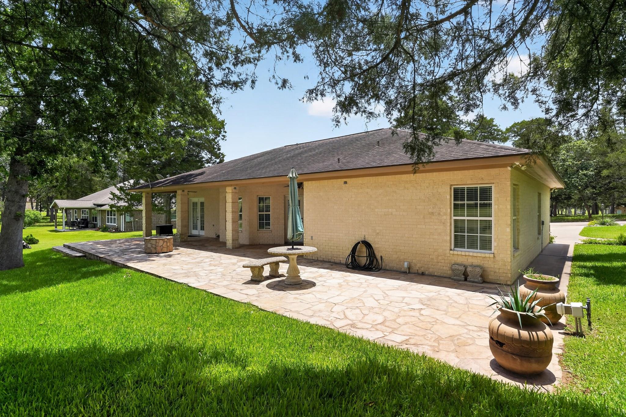 410 Pinehurst DR