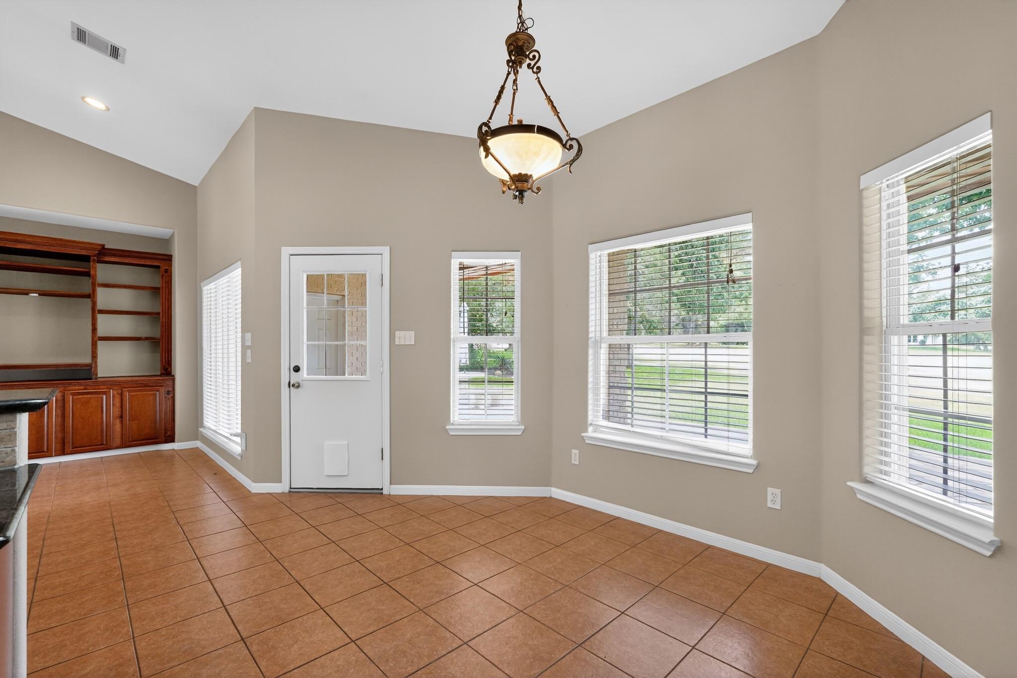 410 Pinehurst DR