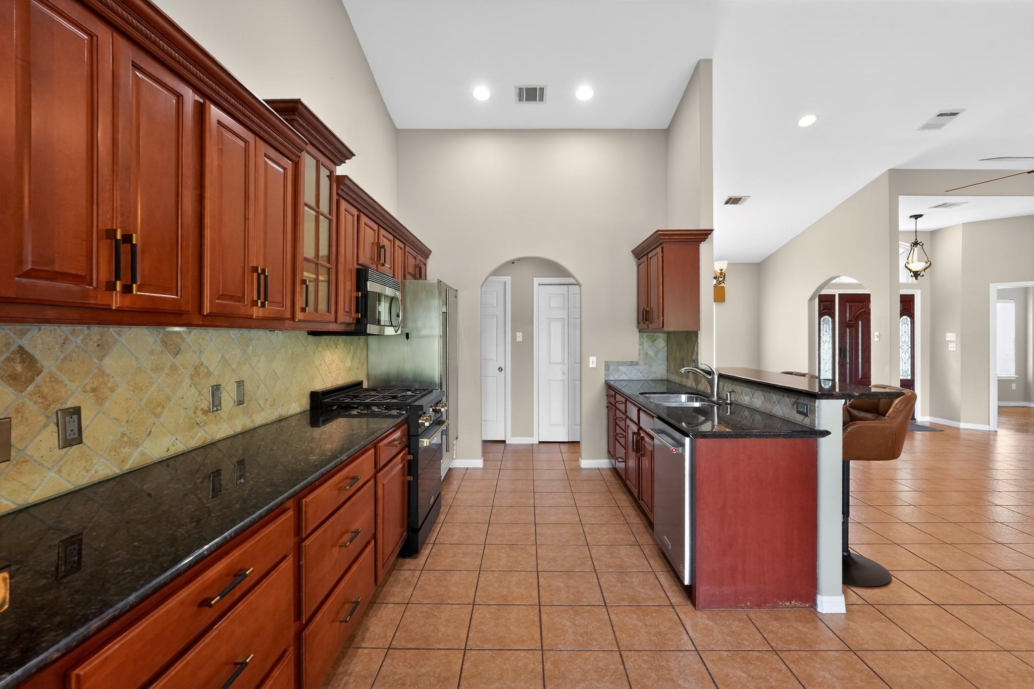 410 Pinehurst DR