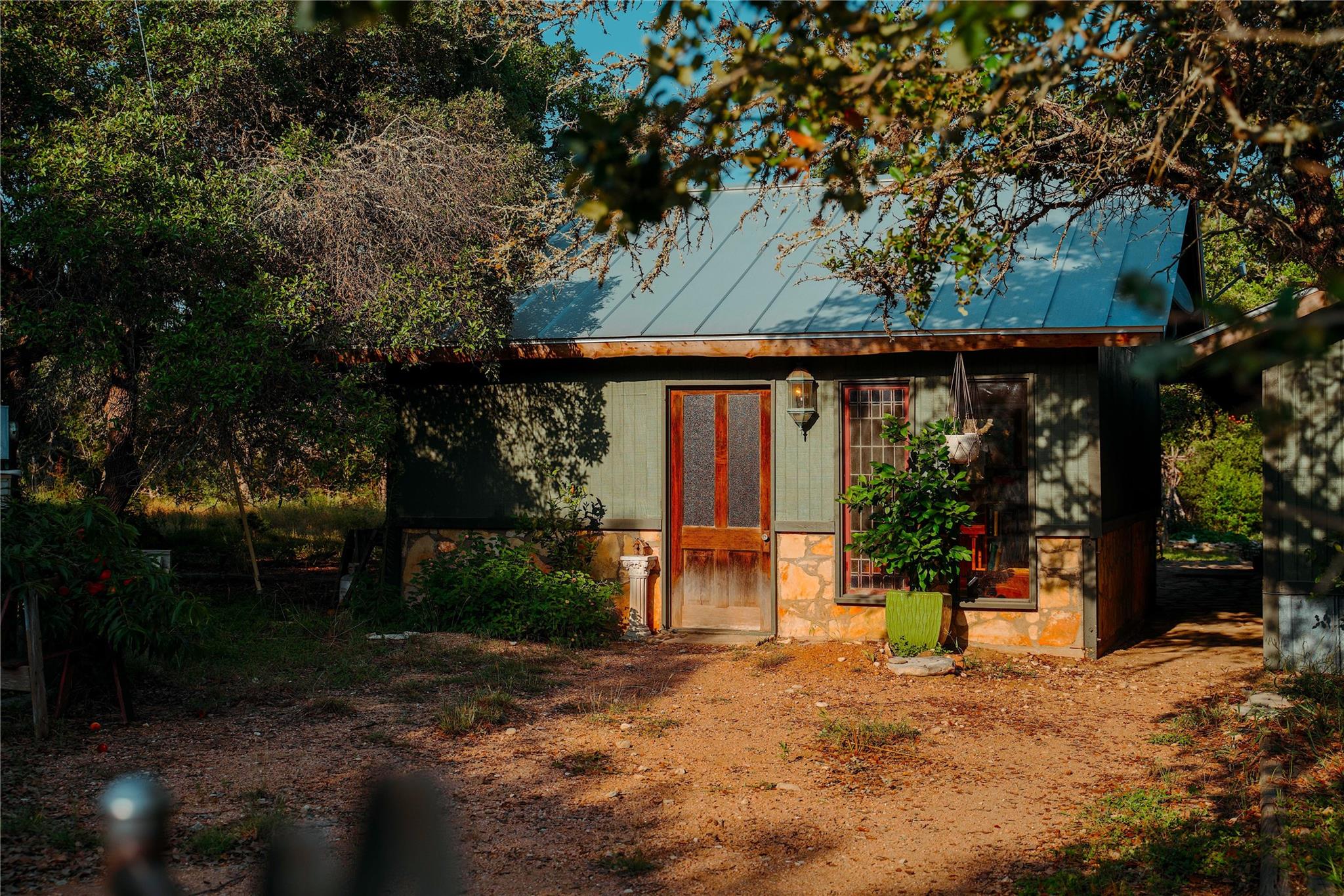 435 Spangenberg RD
