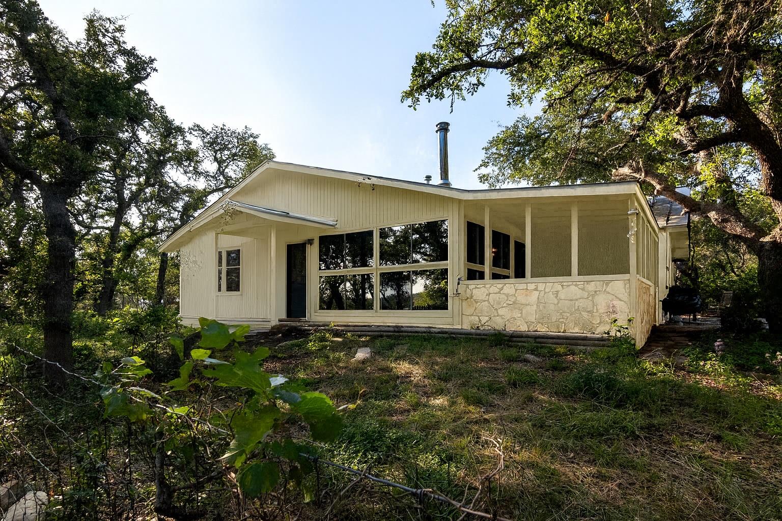 435 Spangenberg RD
