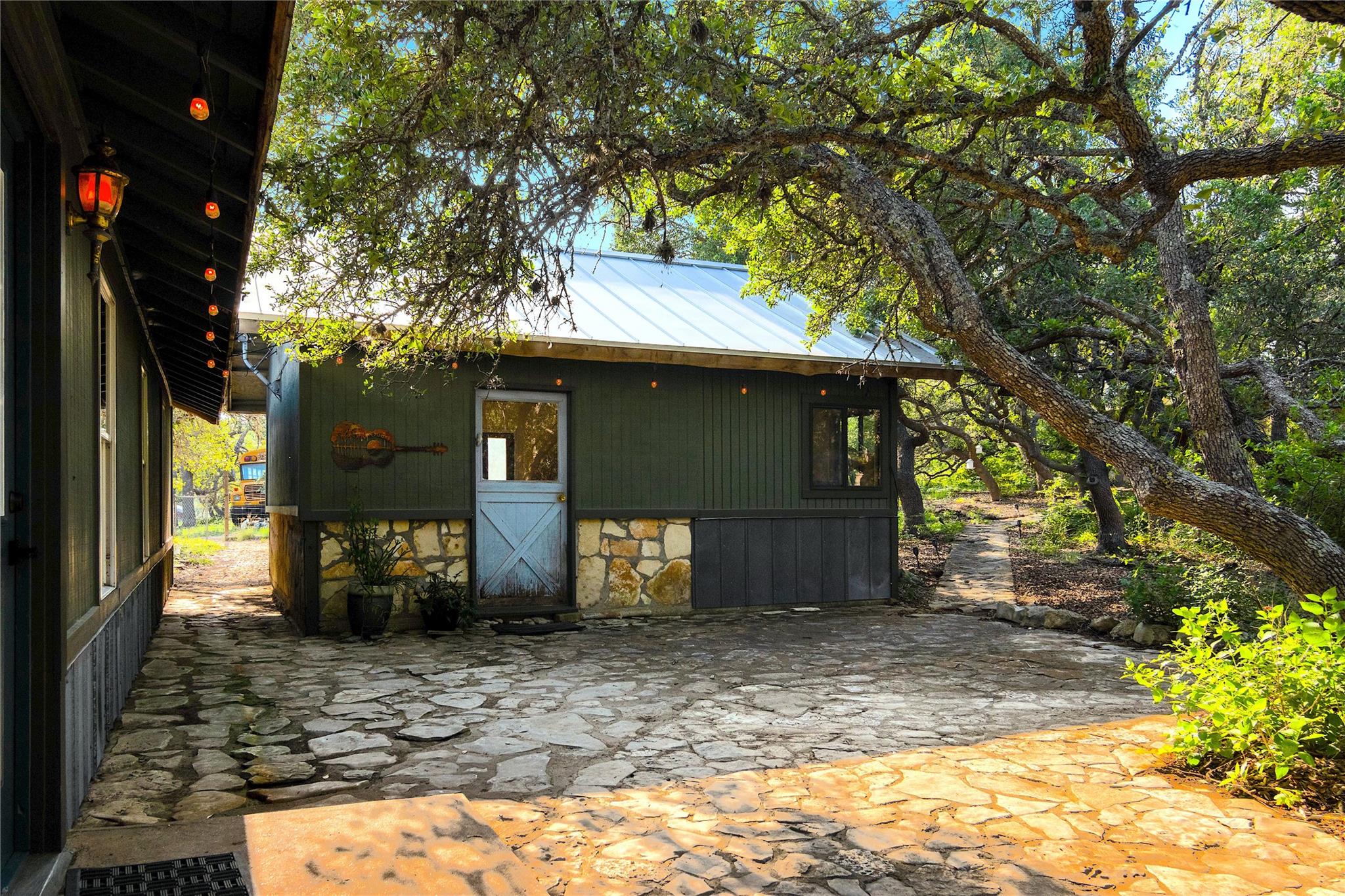 435 Spangenberg RD