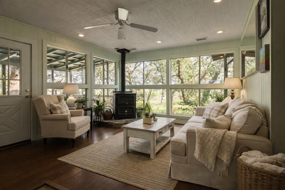 435 Spangenberg RD
