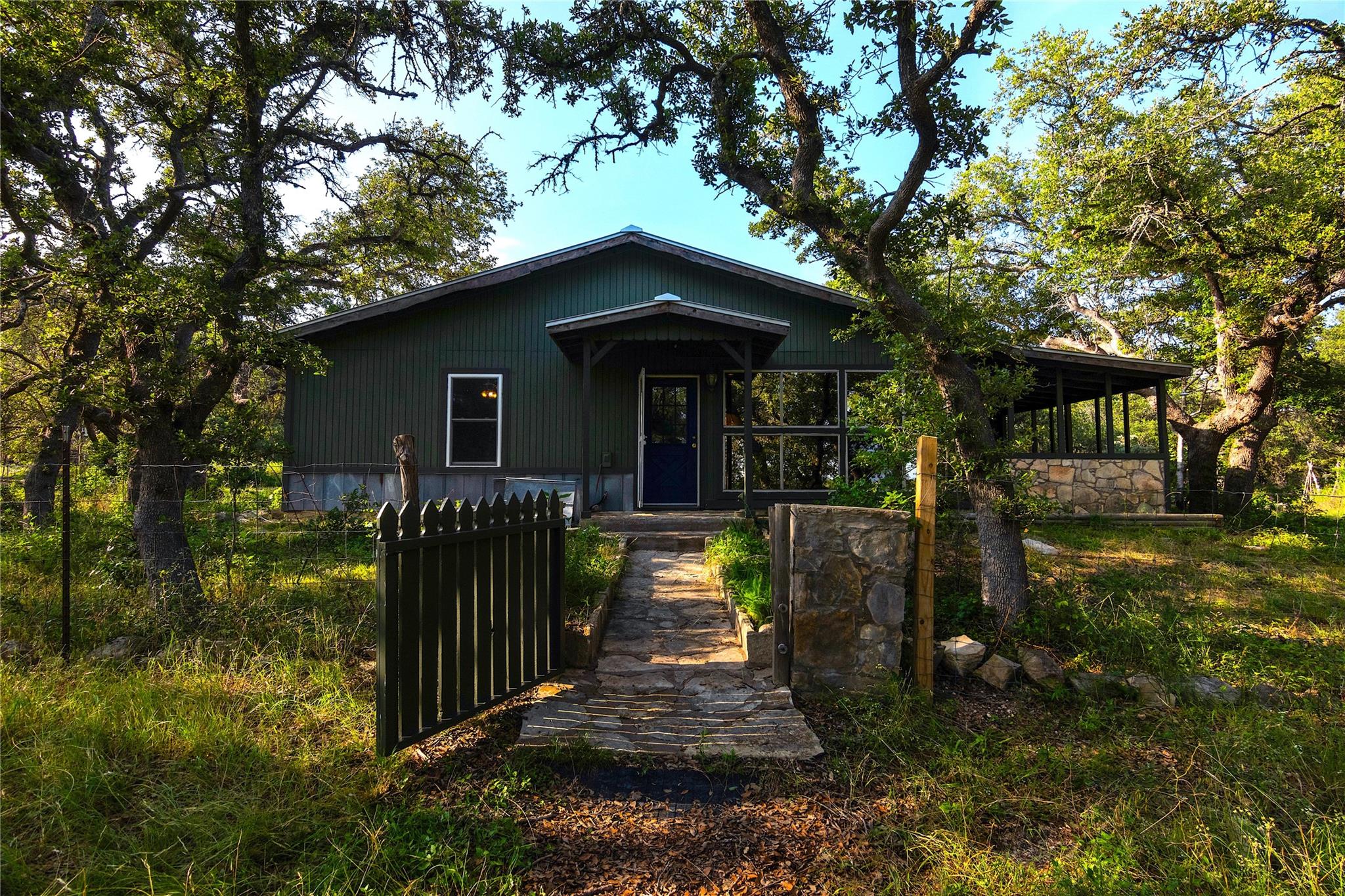 435 Spangenberg RD