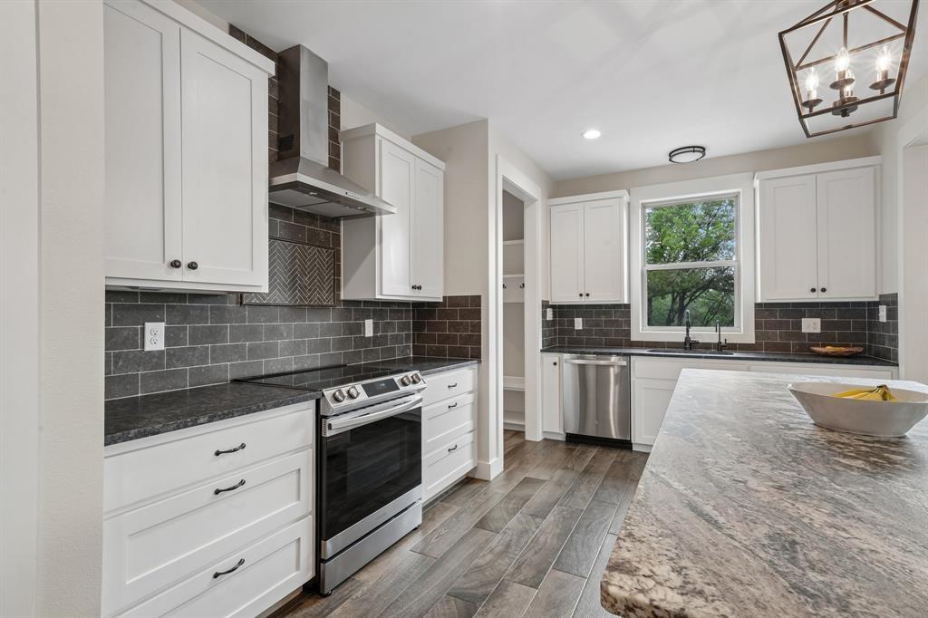 190 Magnolia Meadow