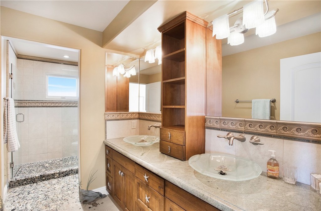 840 Canyon View Drive