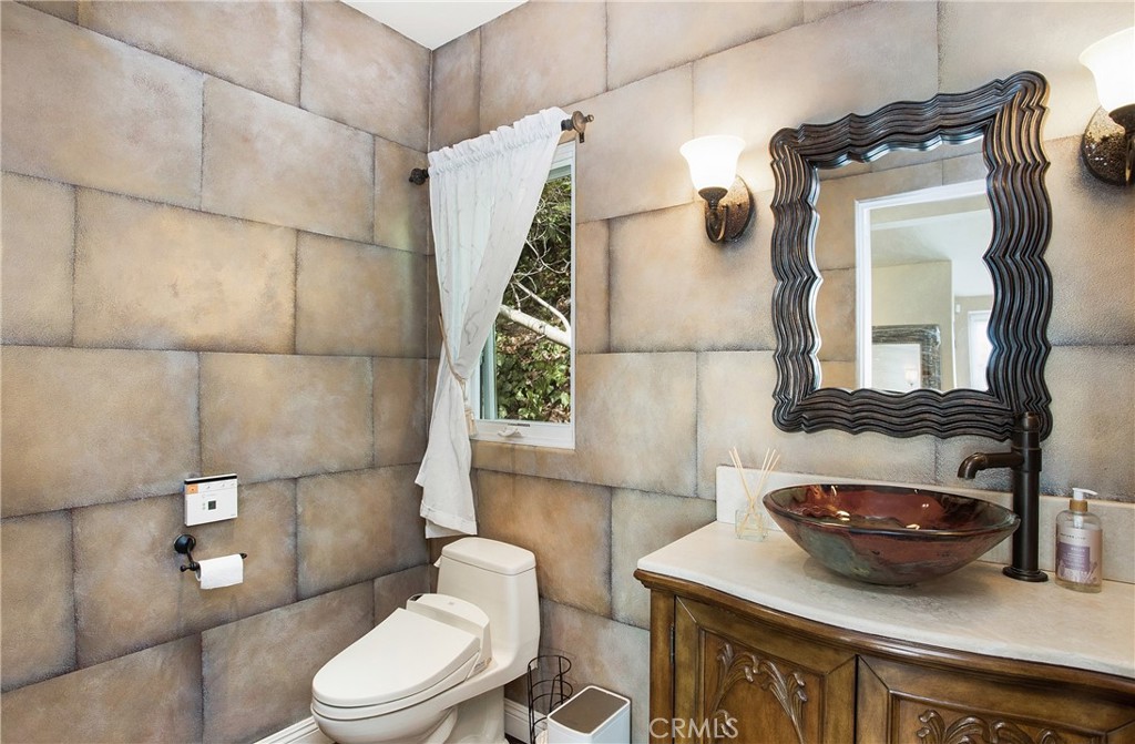 840 Canyon View Drive