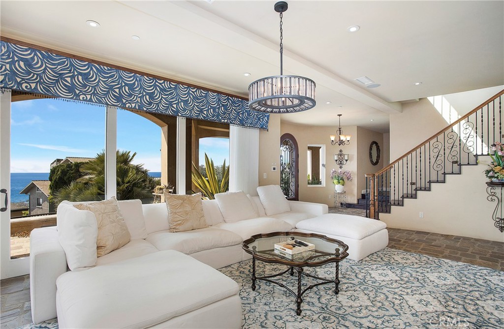 840 Canyon View Drive