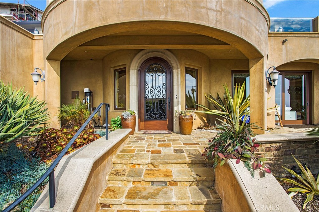 840 Canyon View Drive