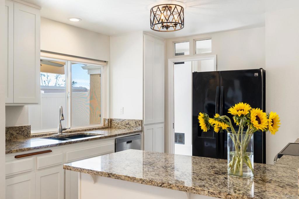 1353 Caminito Septimo