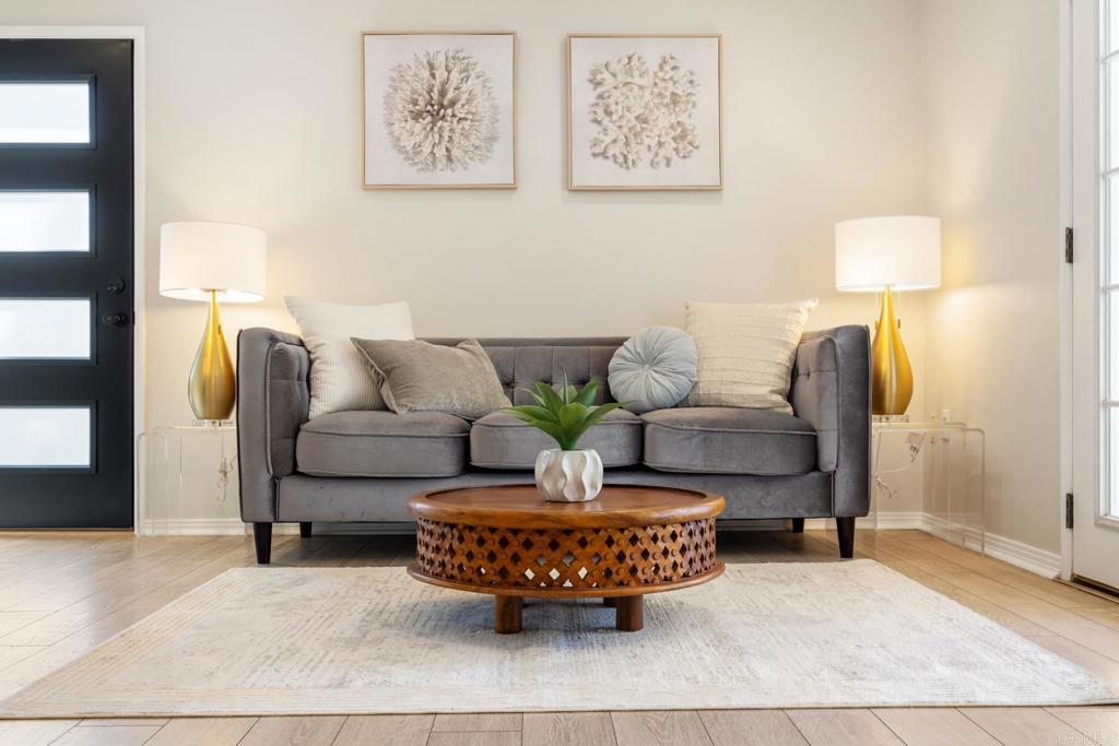 1353 Caminito Septimo