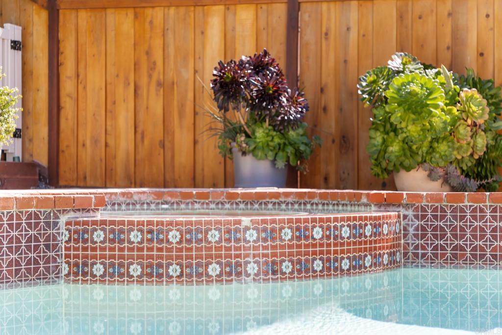 919 Saint Albans Drive