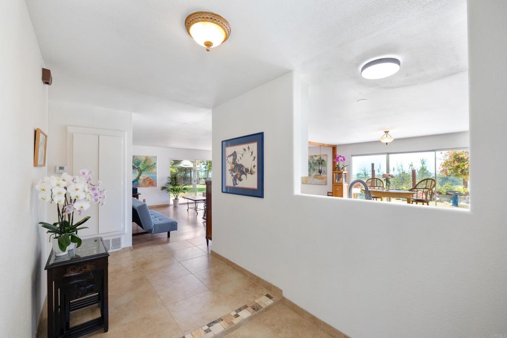 1001 Hurstdale Avenue