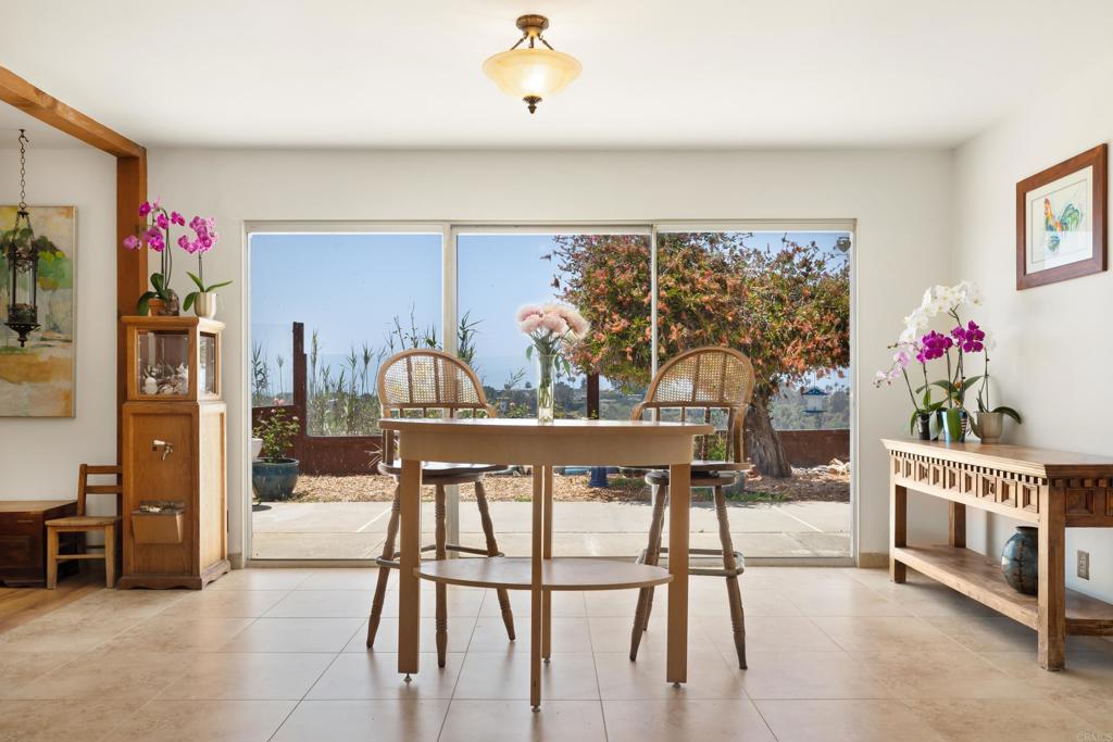 1001 Hurstdale Avenue