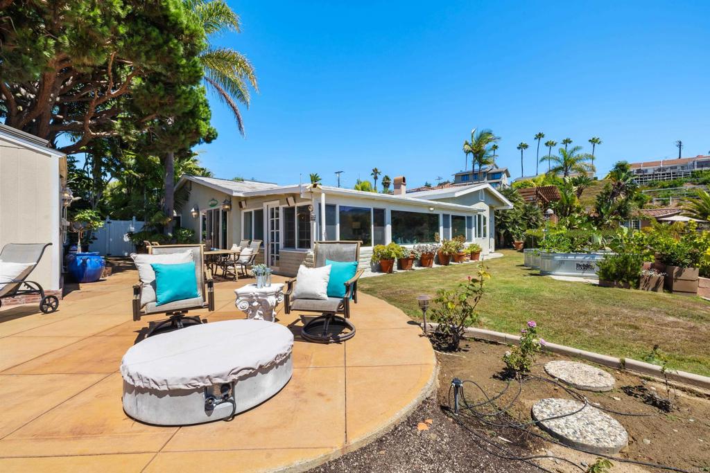 1005 Hurstdale Avenue