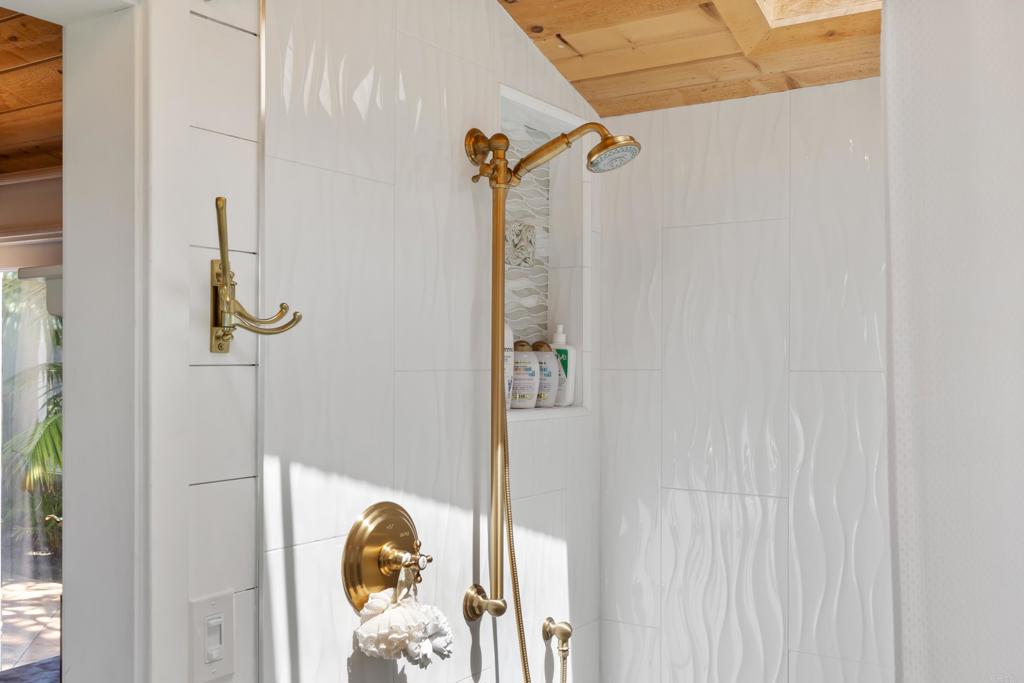 1005 Hurstdale Avenue