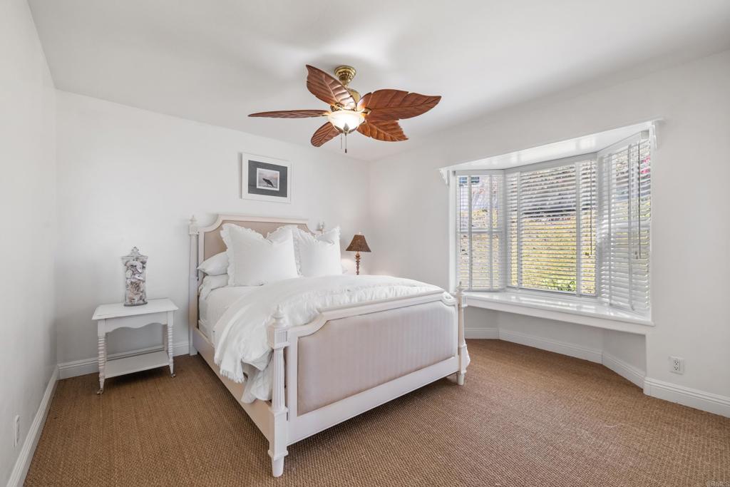 1005 Hurstdale Avenue