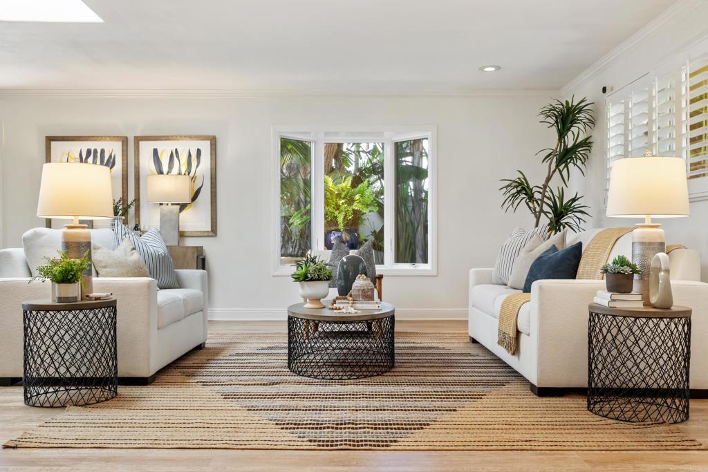 1005 Hurstdale Avenue