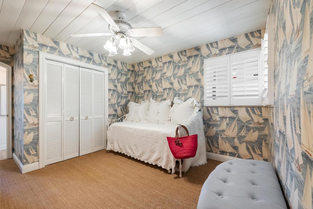 1005 Hurstdale Avenue