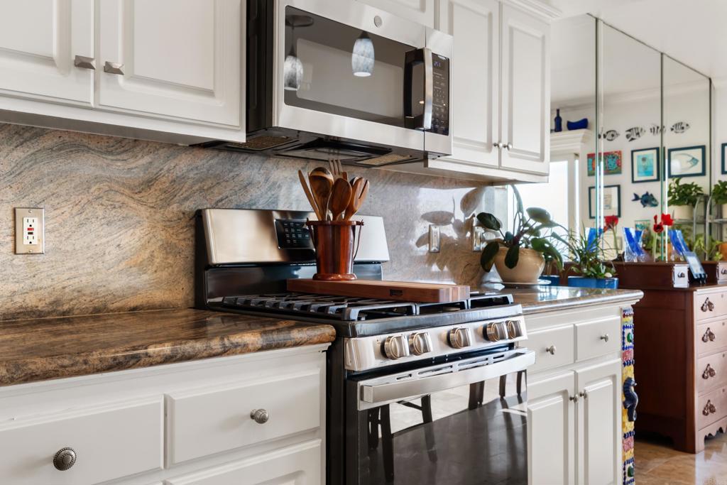 25952 View Point Drive W 9