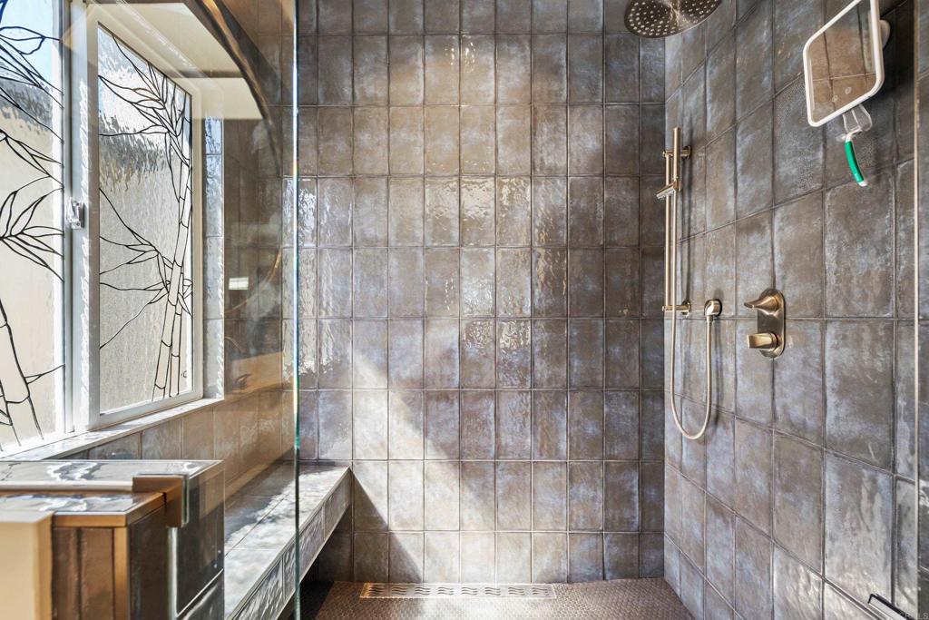 2704 Mackinnon Ranch Road