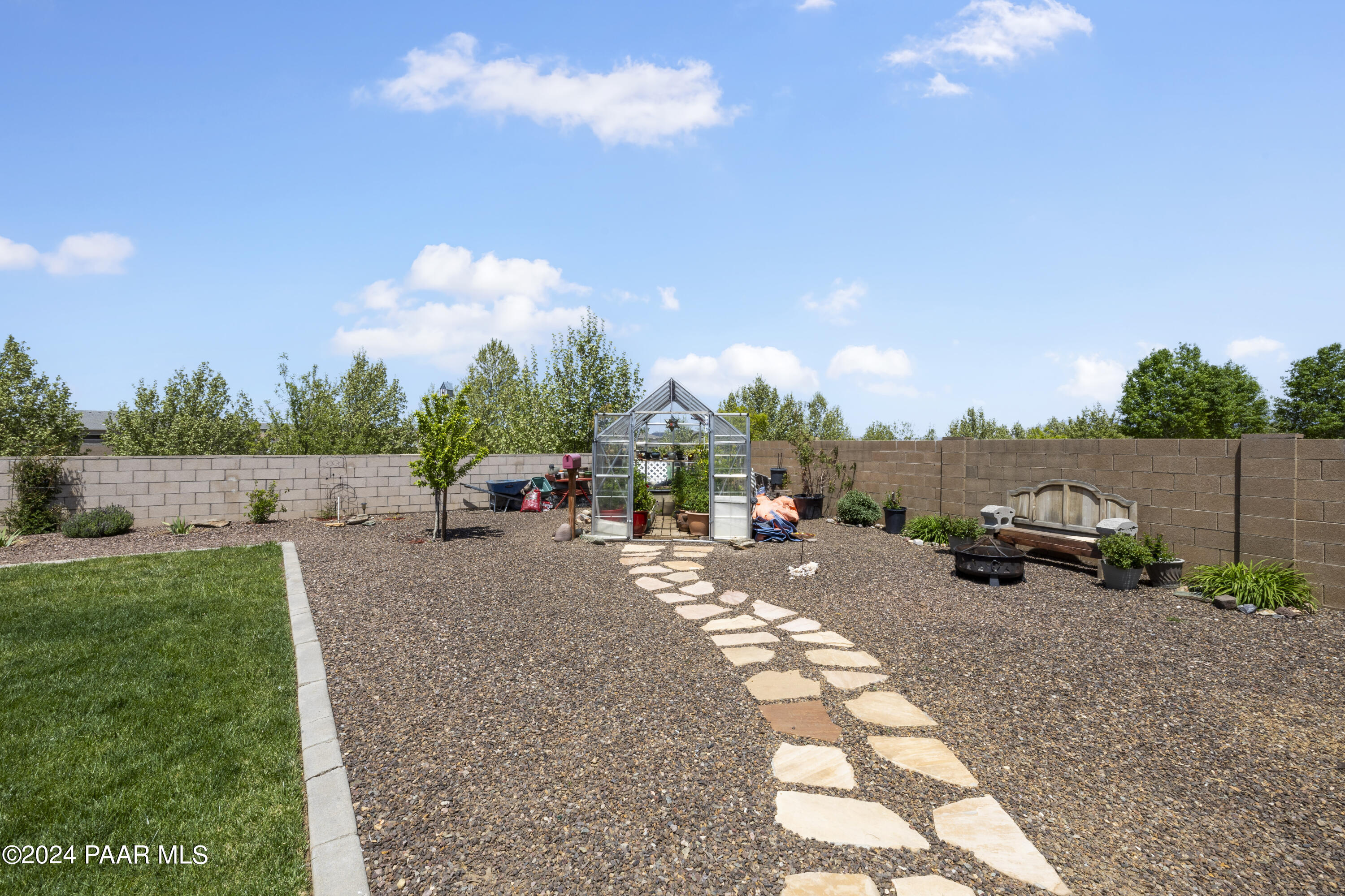 4860 N Edgemont Road