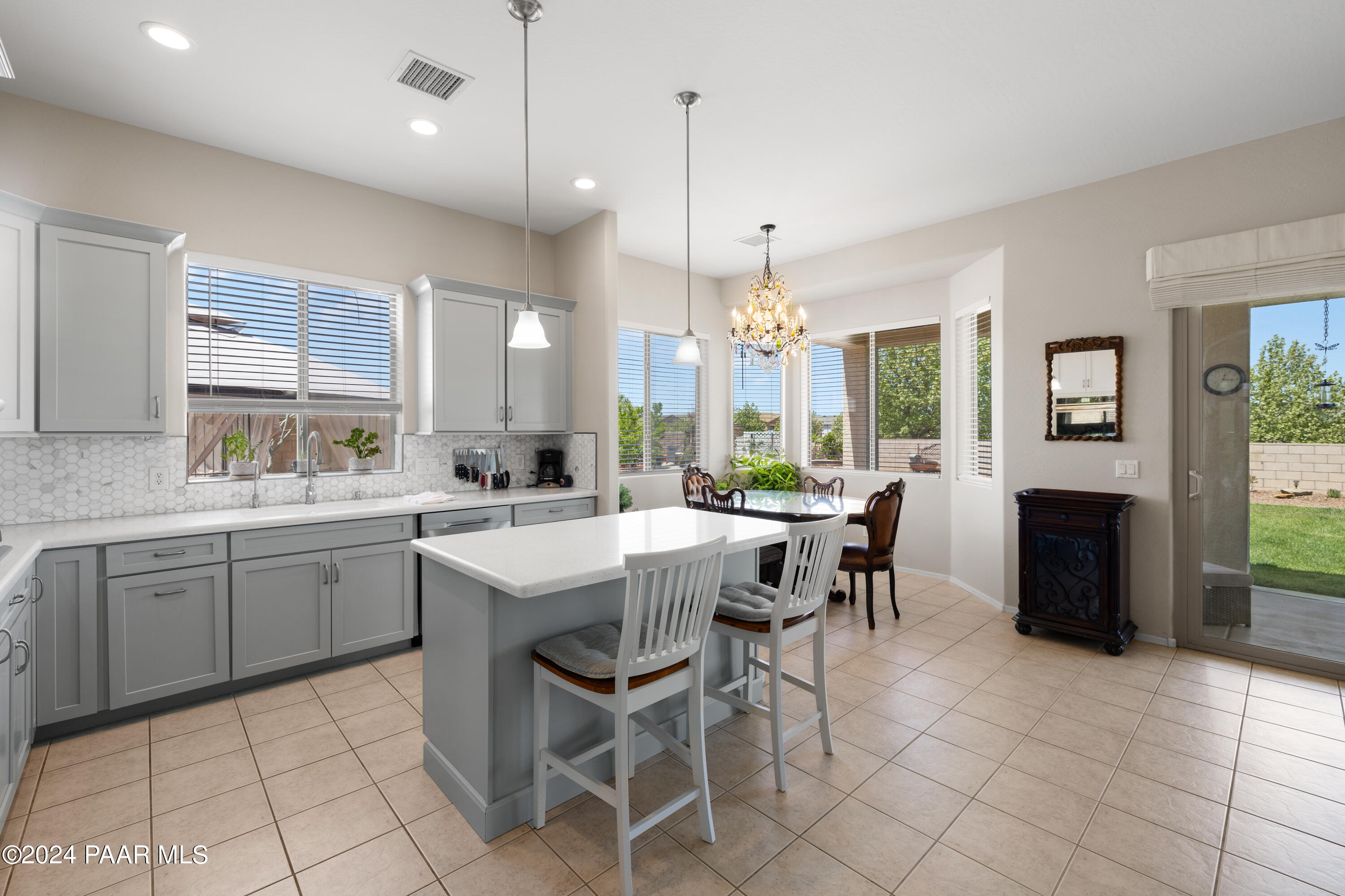 4860 N Edgemont Road