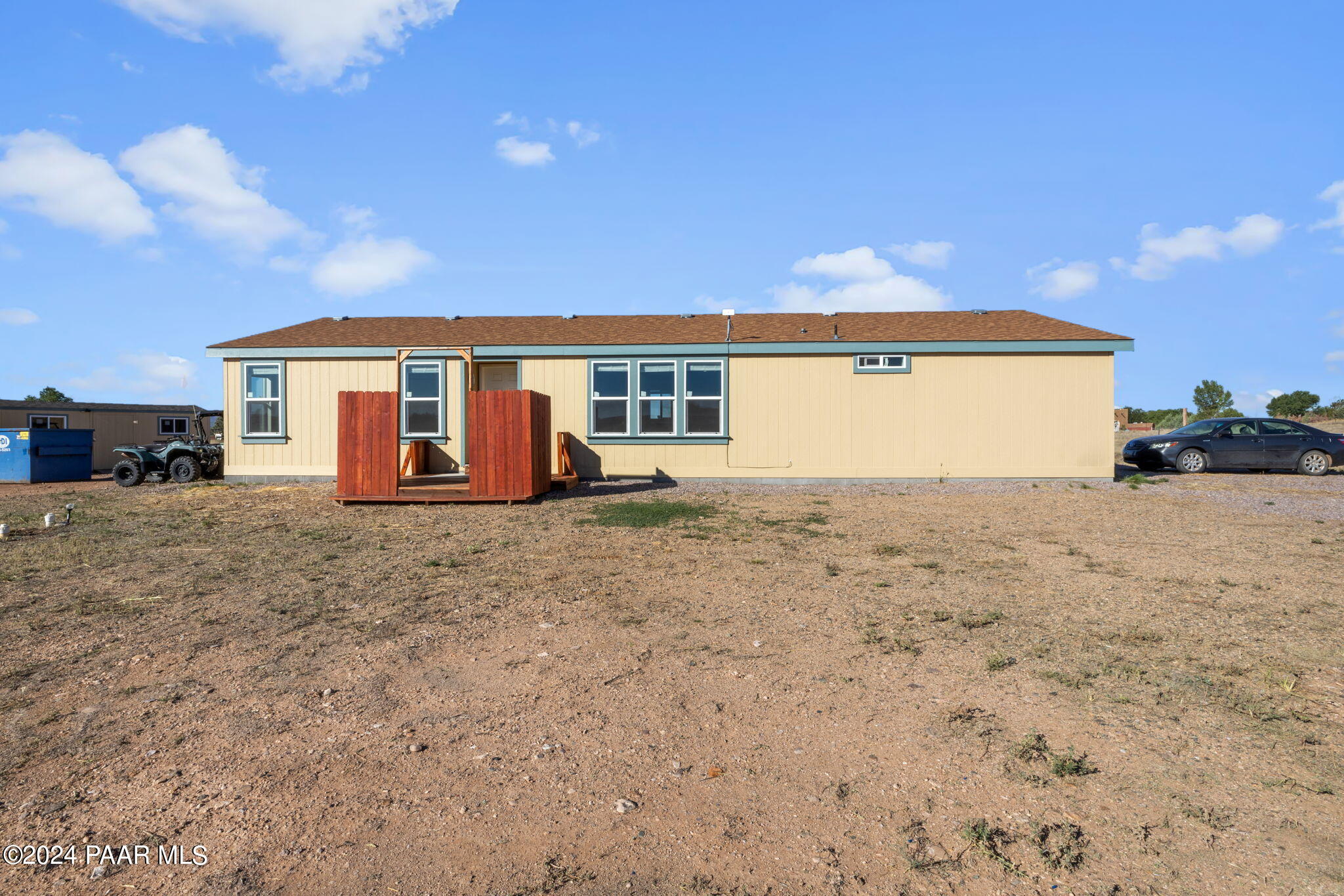 1055 W Hollow Point Trail