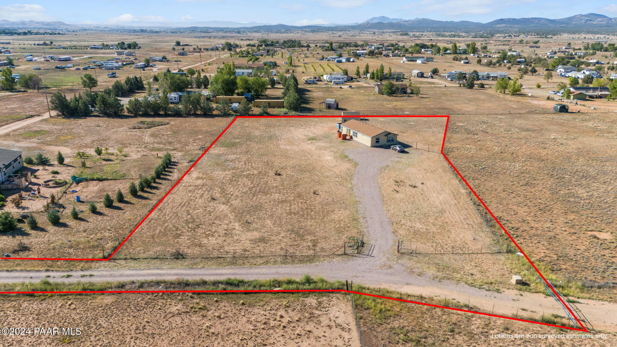 1055 W Hollow Point Trail