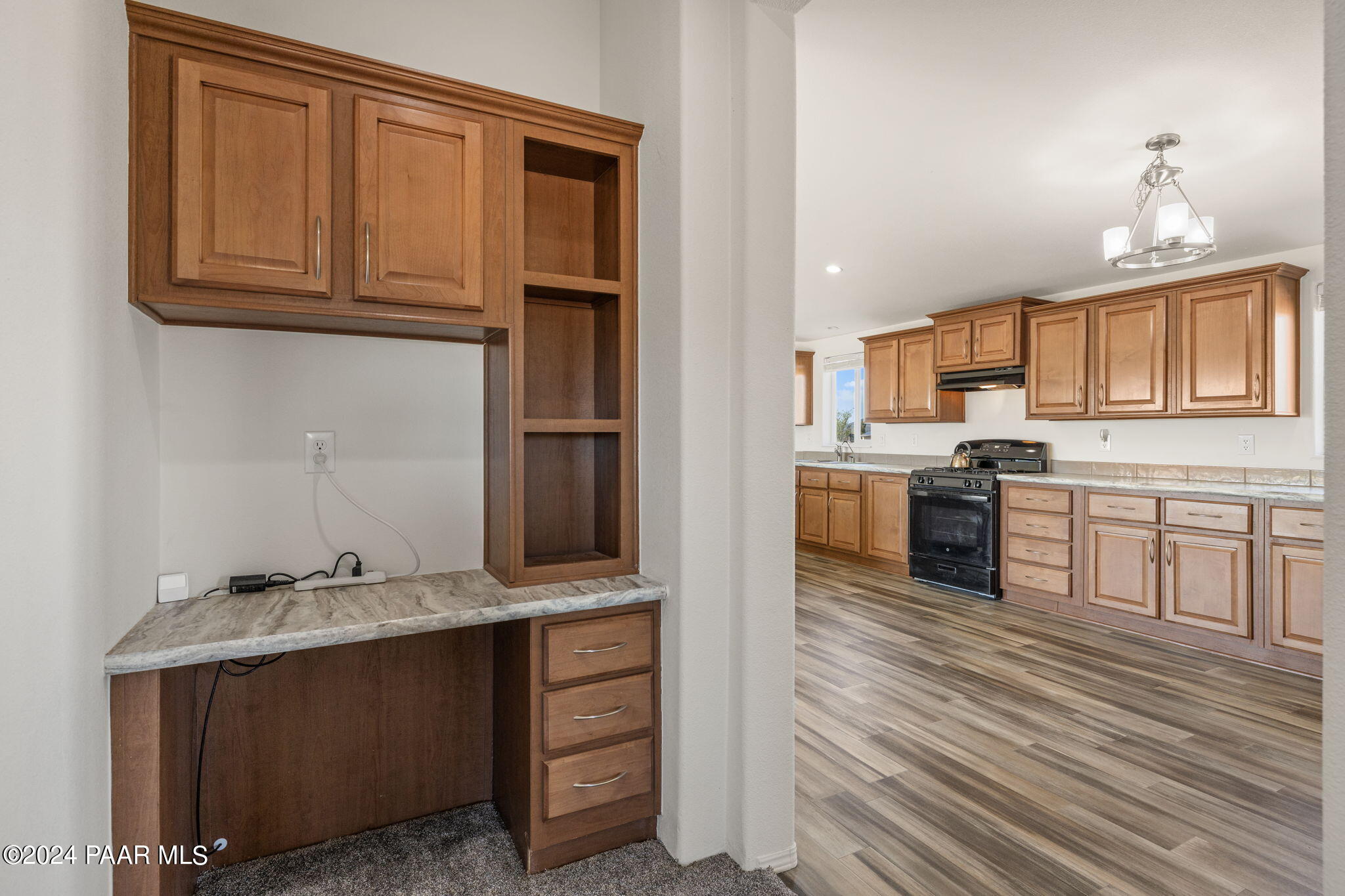 1055 W Hollow Point Trail