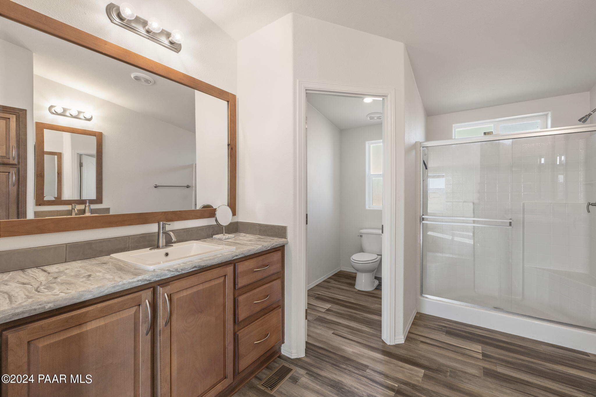 1055 W Hollow Point Trail