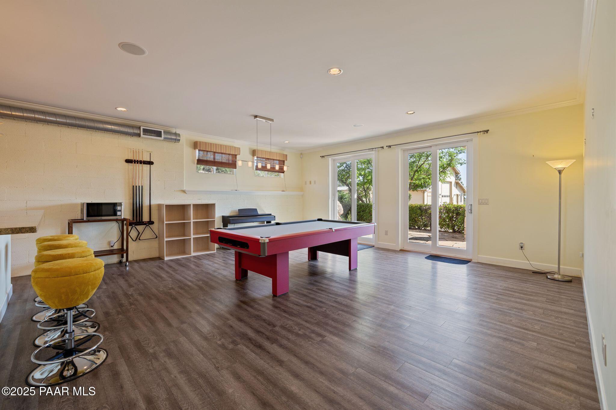 5750 N Bailey Avenue