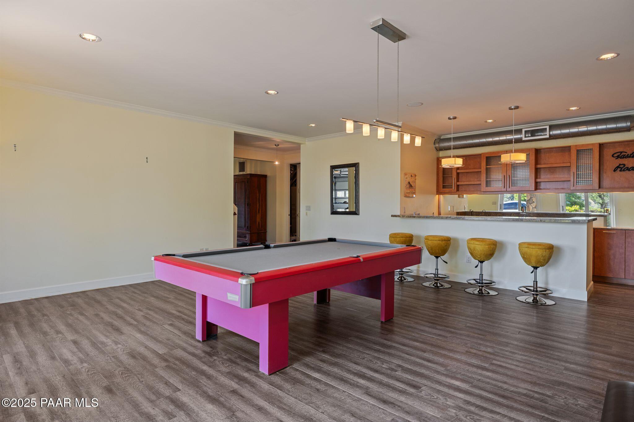 5750 N Bailey Avenue