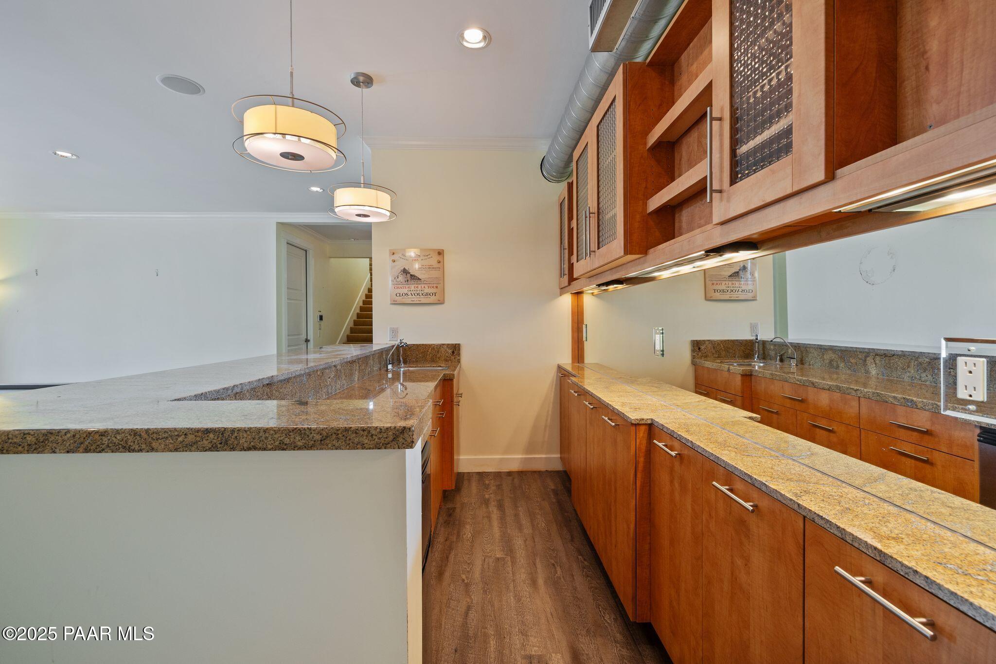 5750 N Bailey Avenue