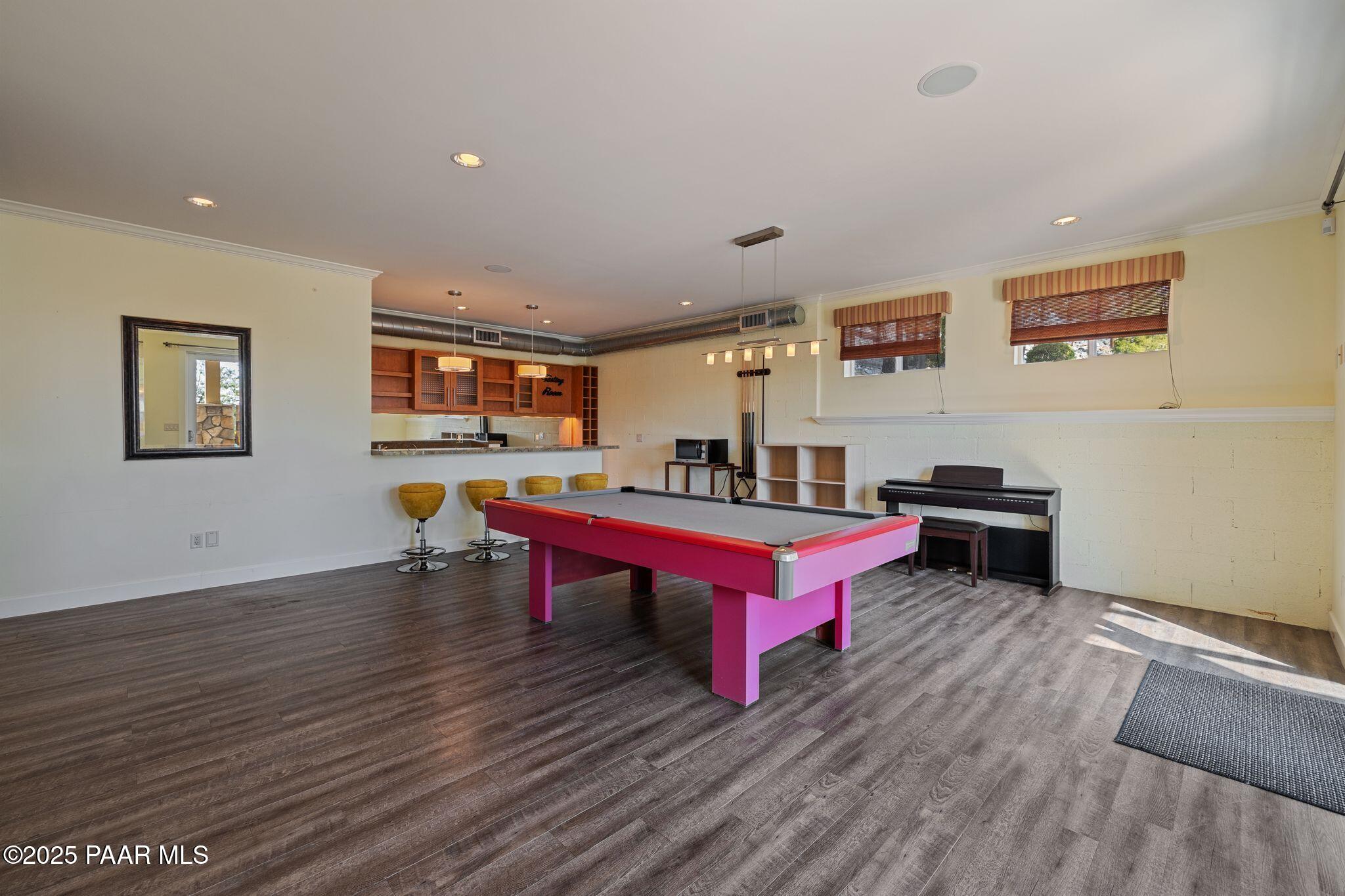 5750 N Bailey Avenue