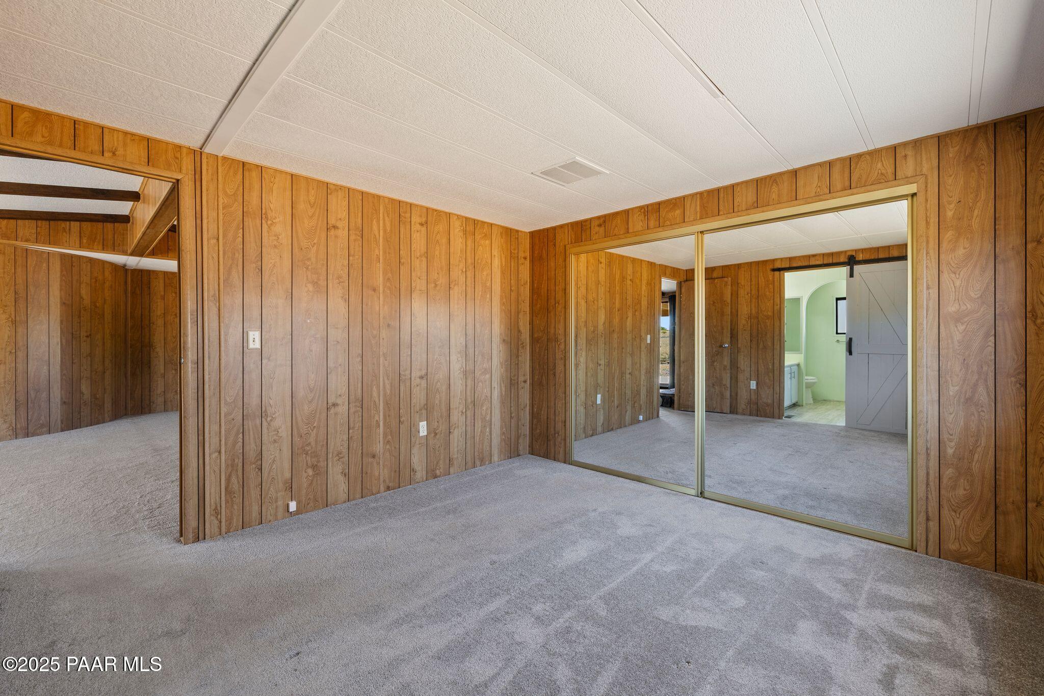 6131 N Cattletrack Road