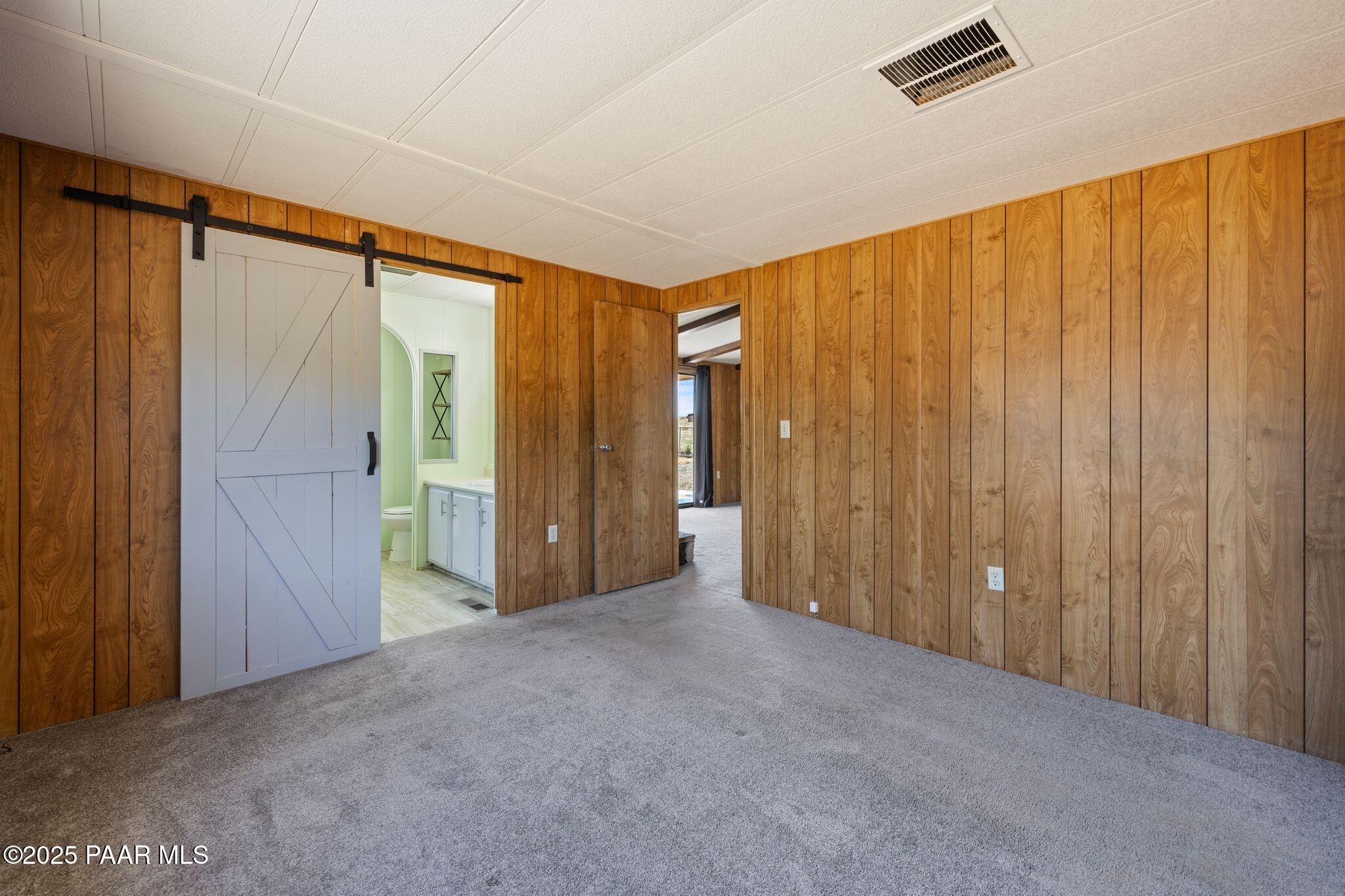 6131 N Cattletrack Road