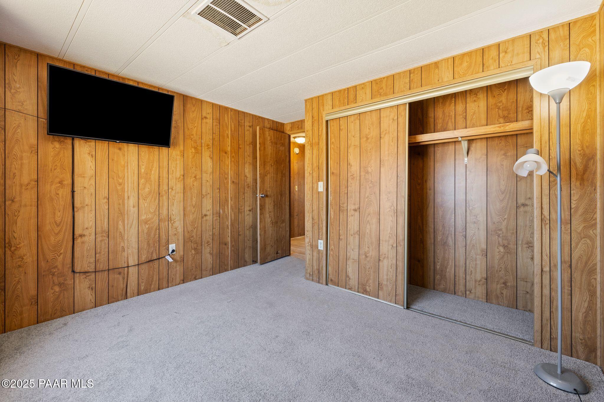 6131 N Cattletrack Road